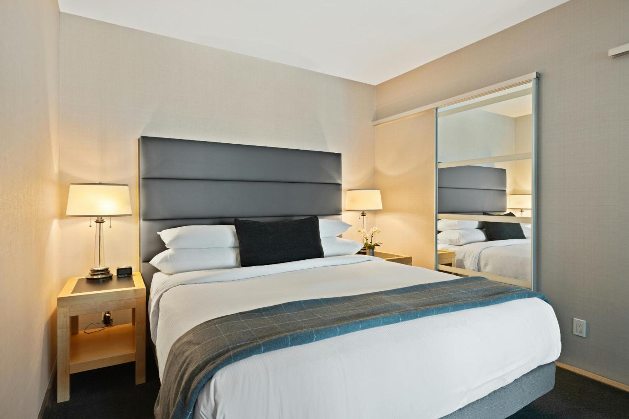Hotel O Cean Suites Near Igi Airport 뉴델리 외부 사진